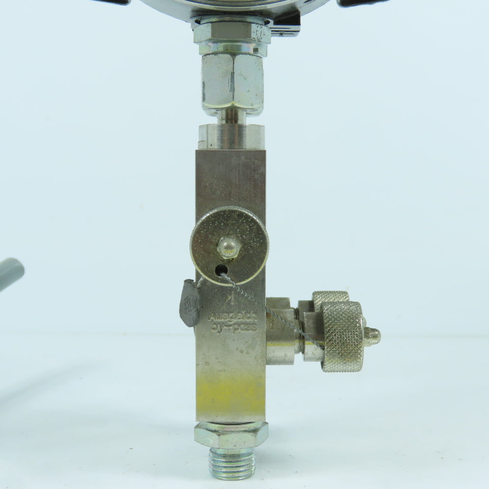 Fischer DS2100A21BK0000U0501 Differential Pressure Measuring & Switching Device