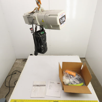 Starke STK05VS 1/2 Ton Electric Chain Hoist 20' Lift 8-26FPM Variable 230V 3PH
