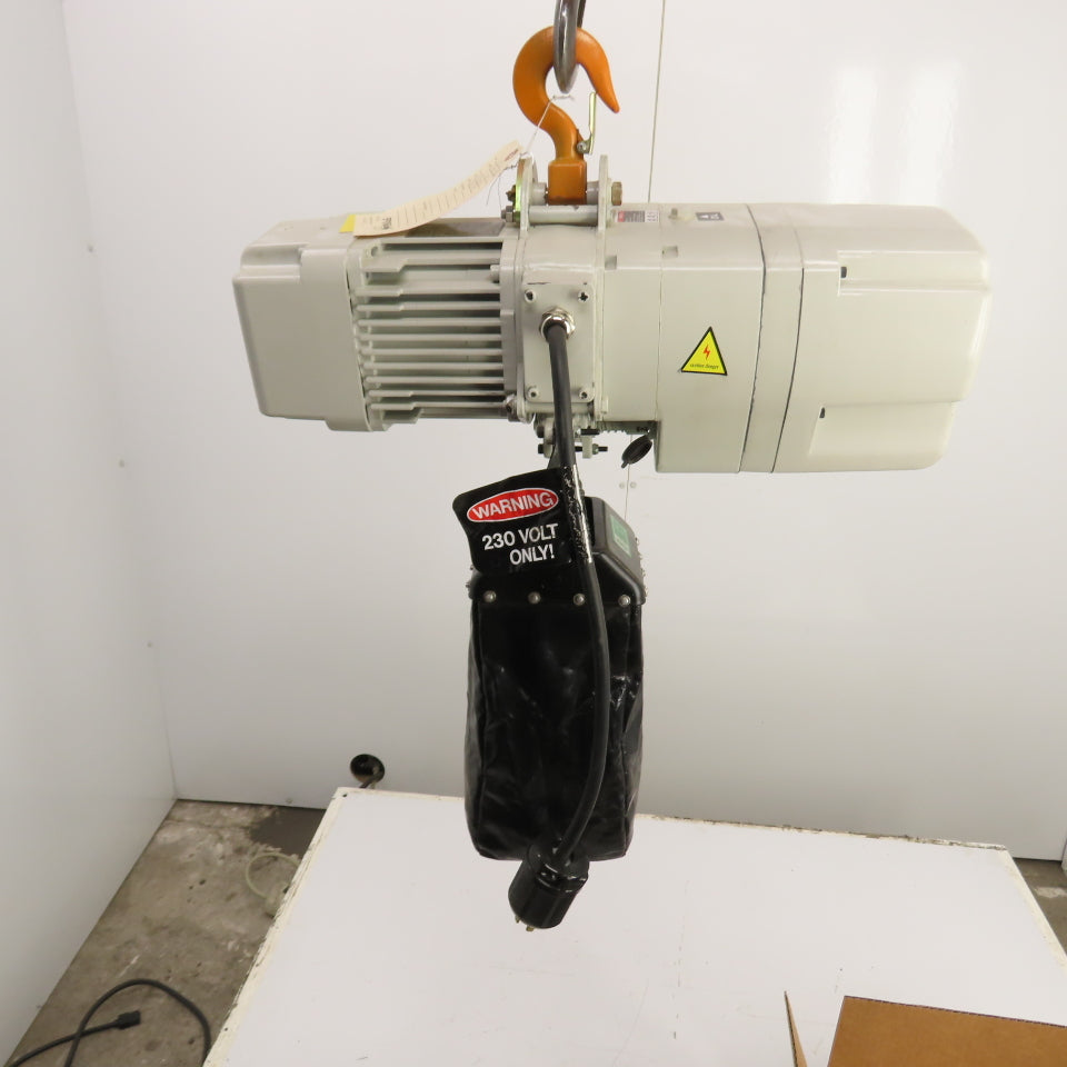Starke STK05VS 1/2 Ton Electric Chain Hoist 20' Lift 8-26FPM Variable 230V 3PH
