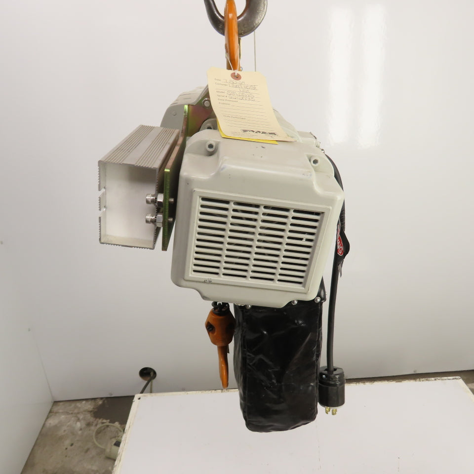 Starke STK05VS 1/2 Ton Electric Chain Hoist 20' Lift 8-26FPM Variable 230V 3PH