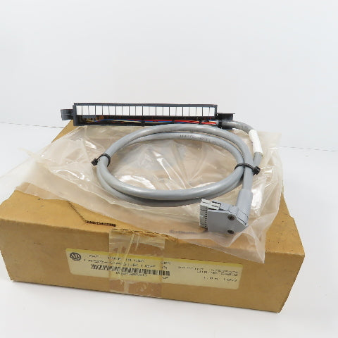 Allen Bradley 1492-CABLE10F Ser A 20 Point Interface Wiring Cable 1.0 m Long NEW