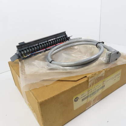 Allen Bradley 1492-CABLE10F Ser A 20 Point Interface Wiring Cable 1.0 m Long NEW