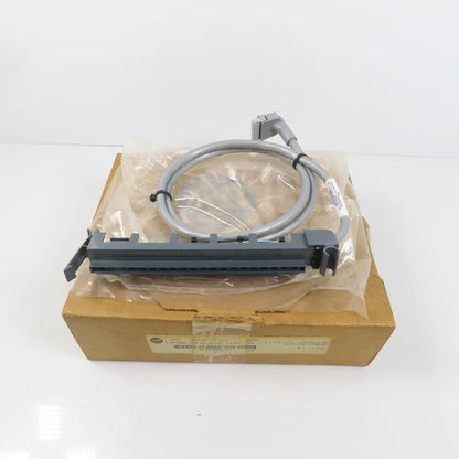 Allen Bradley 1492-CABLE10F Ser A 20 Point Interface Wiring Cable 1.0 m Long NEW