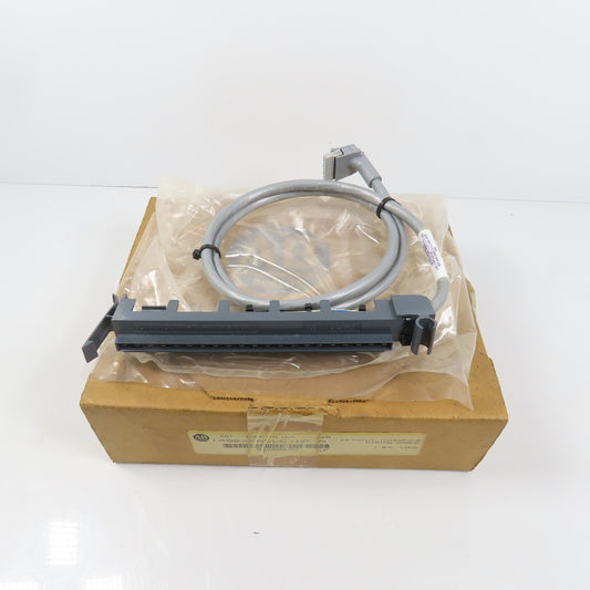 Allen Bradley 1492-CABLE10F Ser A 20 Point Interface Wiring Cable 1.0 m Long NEW