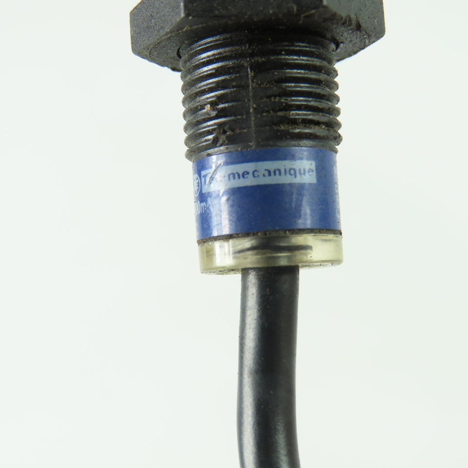 Telemecanique XS4P12KP340 Inductive Proximity Sensor 12-24V 200mA