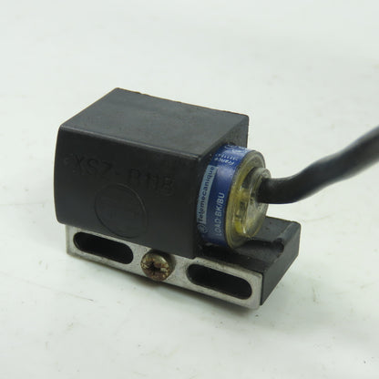 Telemecanique XS4P18PA340 12-24V DC Proximity Sensor