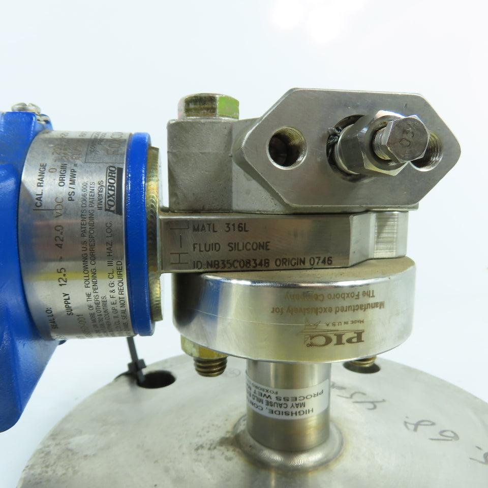 Foxboro IDP10-DF1B01F 12.5-42VDC Differential Pressure Transmitter 7-1/2" Flange