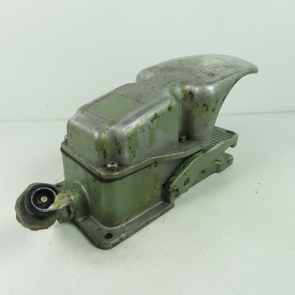 Electric Foot Pedal Operator Switch Voltage unknown