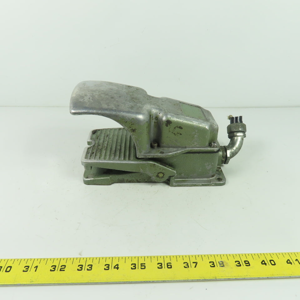 Electric Foot Pedal Operator Switch Voltage unknown