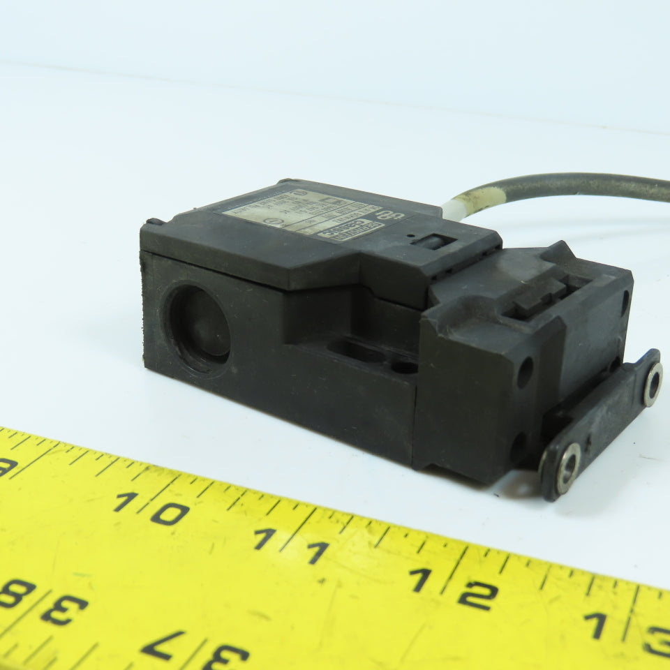 Bernstein 611.6169.091 10A 500V Safety Interlock Switch W/ Key