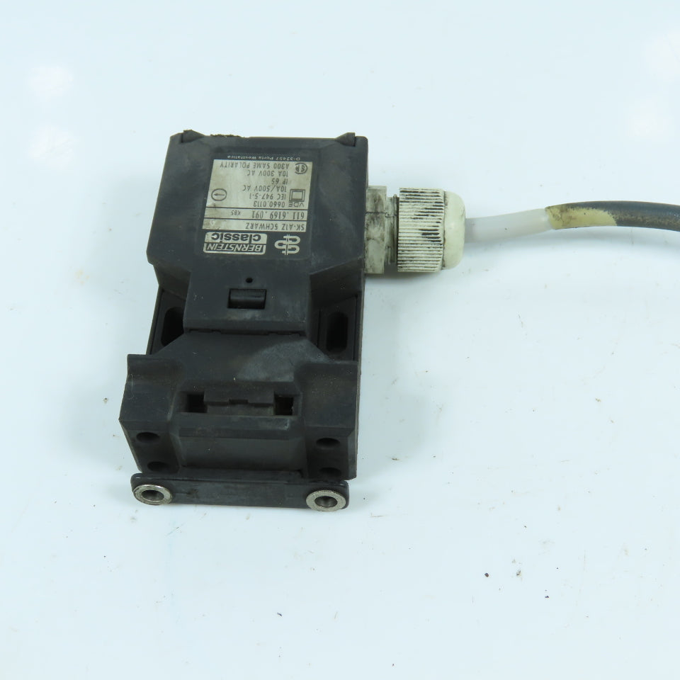 Bernstein 611.6169.091 10A 500V Safety Interlock Switch W/ Key