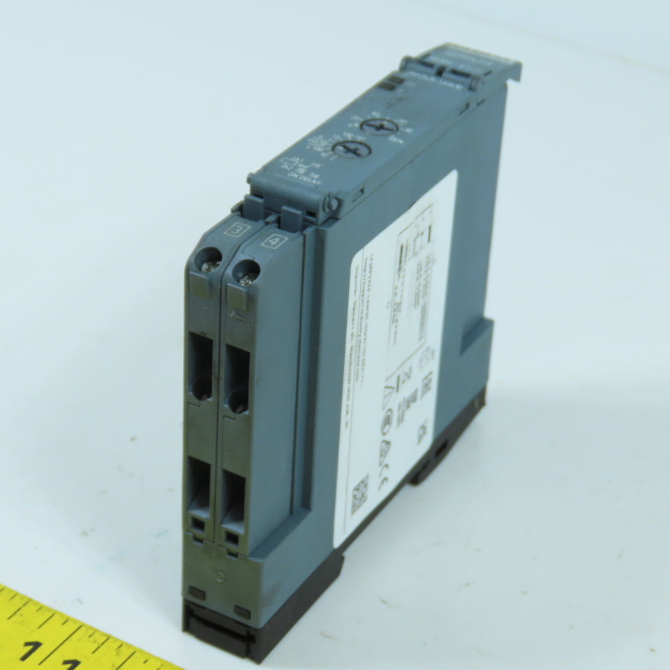 Siemens 3RP2525-1AW30 Sirius Time Relay 12-240VAC