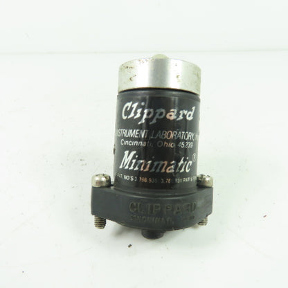 Clippard R315 Minimatic 3-Way Spring Return Pilot Valve