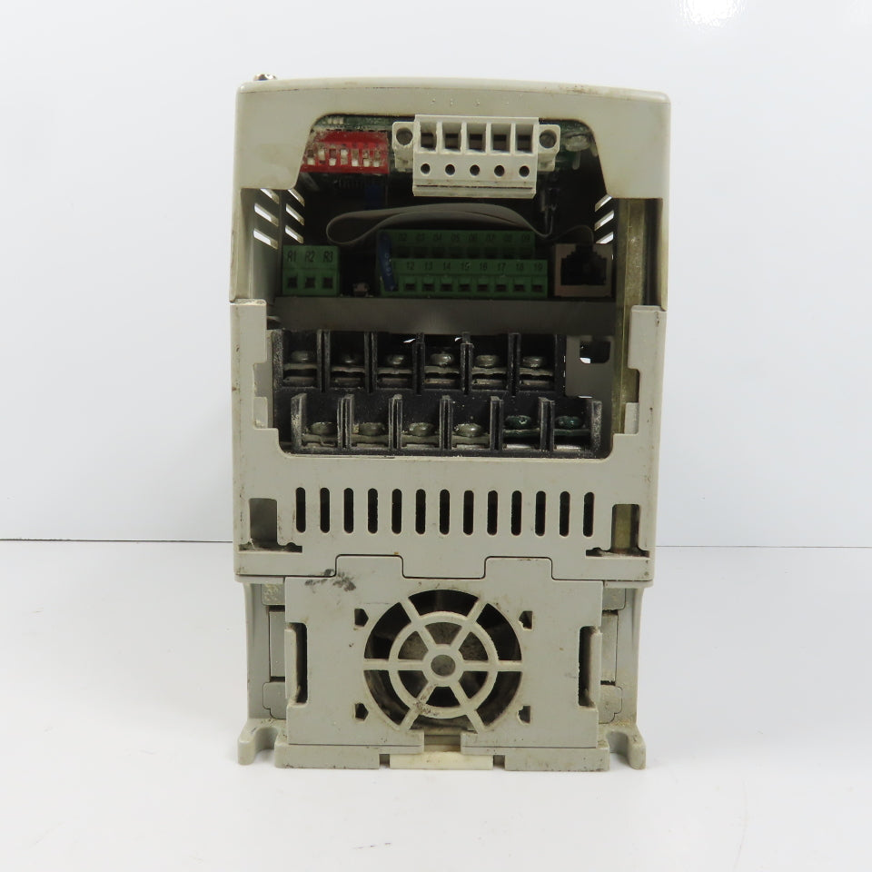 Allen Bradley 22B-D2P3N104 Ser A PowerFLex 40 0.75kW/1HP AC Drive 0-460V 3PH