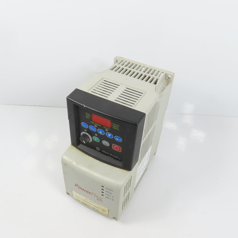 Allen Bradley 22B-D2P3N104 Ser A 0.75kW/1HP AC Drive 0-460V 3PH (Cracked Front)