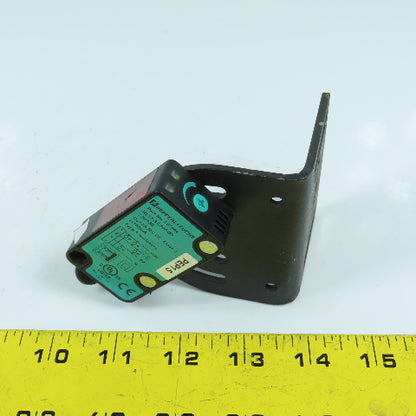 Pepperl + Fuchs 207544 RL31-8-2500-IR/73c/136 Diffuse Mode Sensor &Mount Bracket