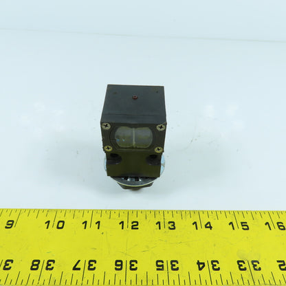 Banner SMA915DJQD-28406 Valu-Beam Photoelectric Sensor W/ Diffuse Mode