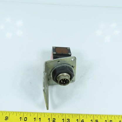 Banner SMA915LVAGQD Valu-Beam Photoelectric Sensor W/ Mounting Bracket