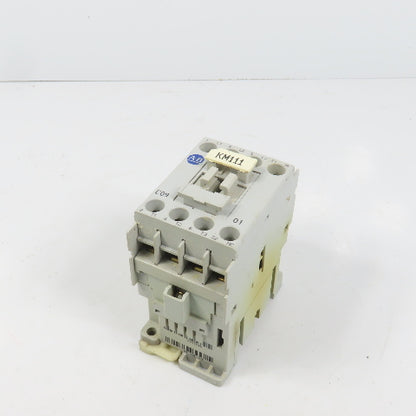 Allen Bradley 100-C09*01 9A 3-Pole 600V Power Contactor 120V Coil 5HP