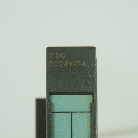 Siemens 6ES7 132-4BB30-0AA0 Simatic S7 Digital Output Module 24VDC 2A