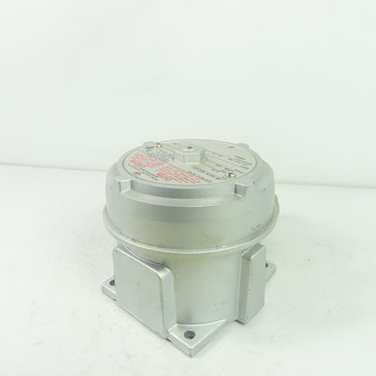 United Electric Controls J120 Model 9778 156 Pressure Switch 15A 480VAC 100PSI