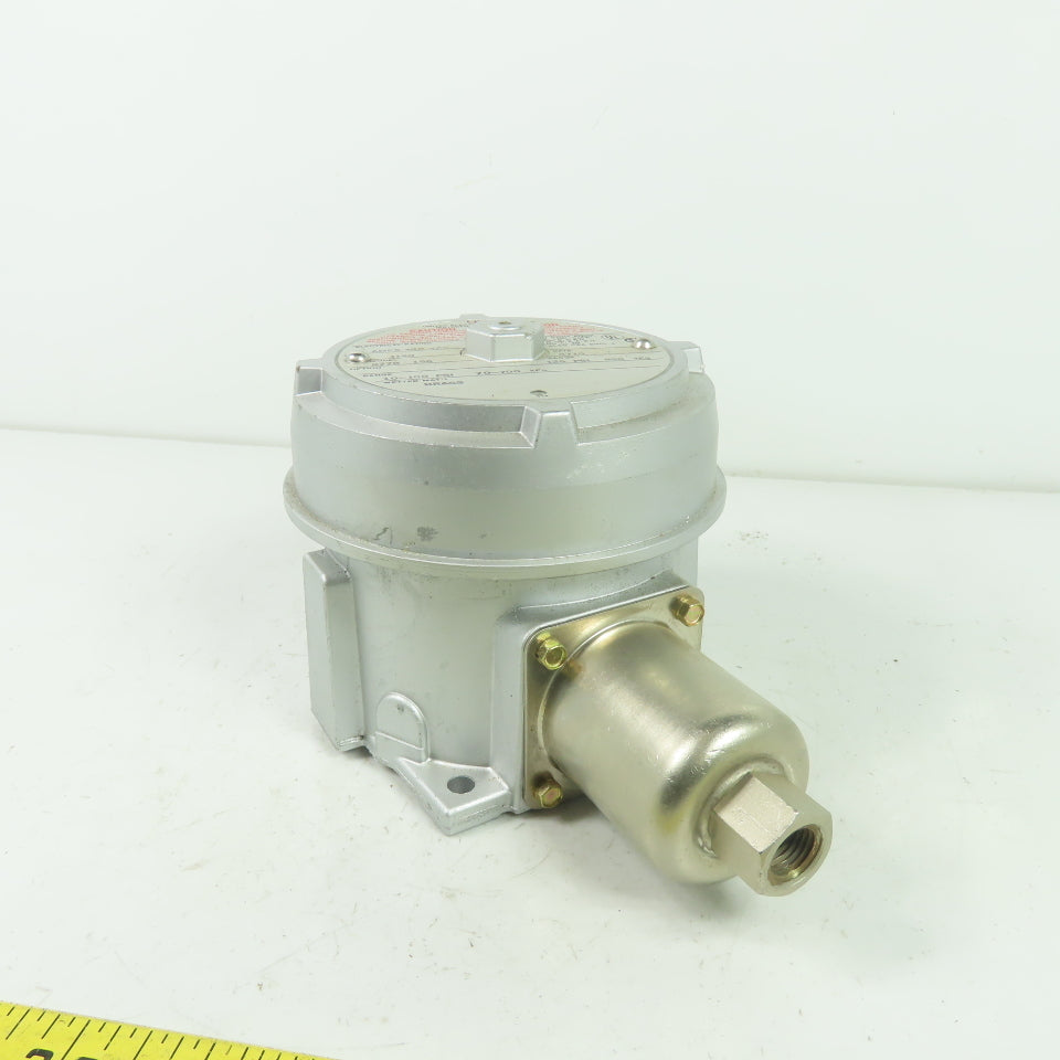 United Electric Controls J120 Model 9778 156 Pressure Switch 15A 480VAC 100PSI