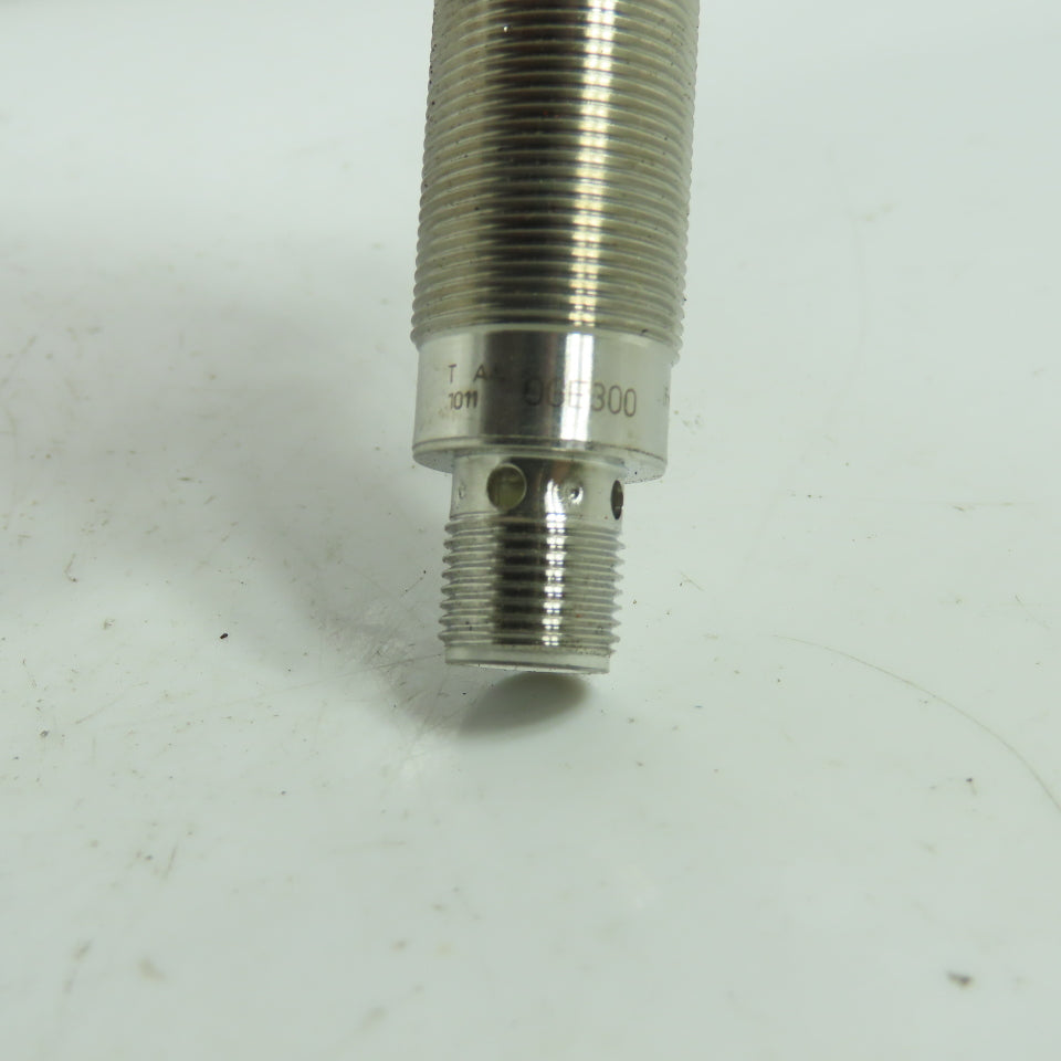 IFM OGE300 Efector 200 Through-Beam Sensor Receiver 10-36VDC 200mA 0-200m Range