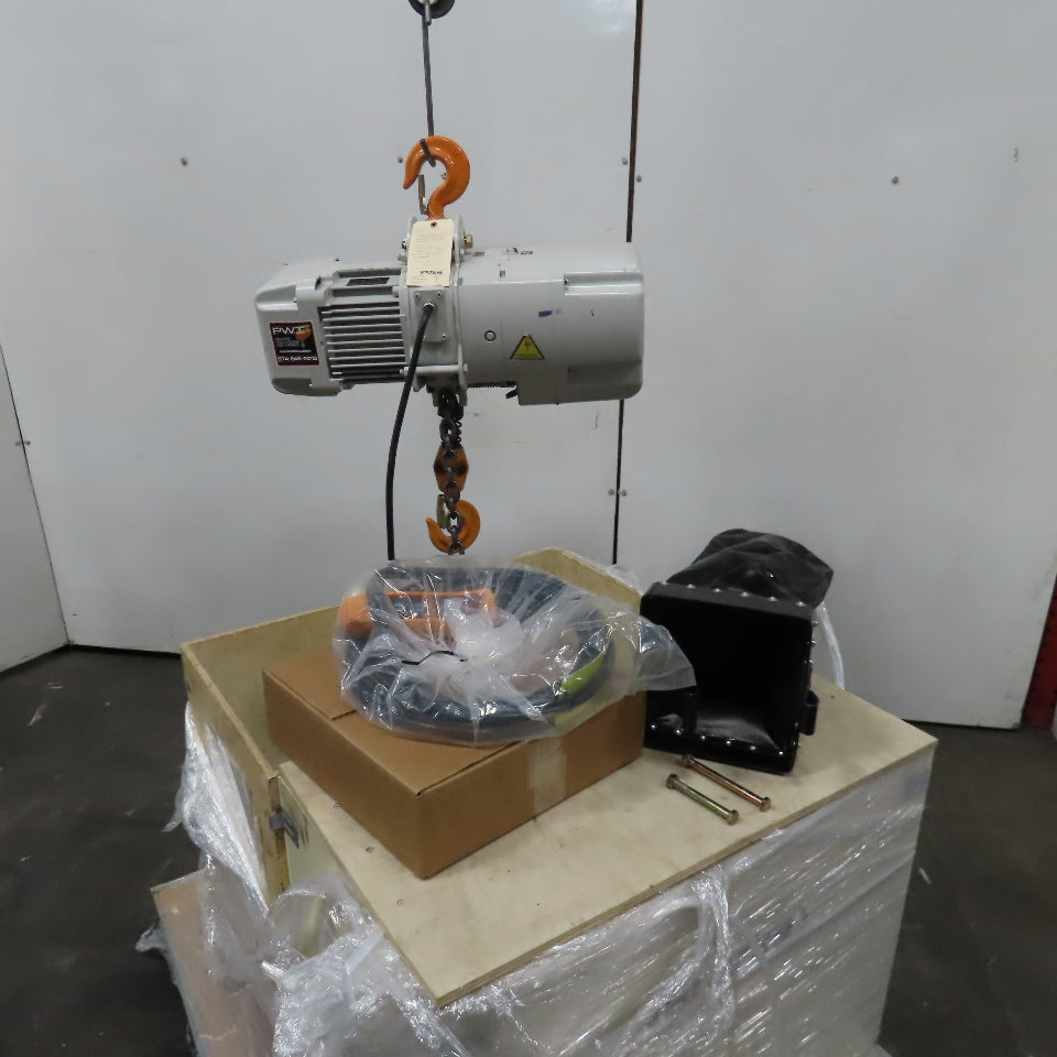 Starke STK2026 2 Ton Electric Chain Hoist 20' Lift 26FPM 230/460V 3Ph