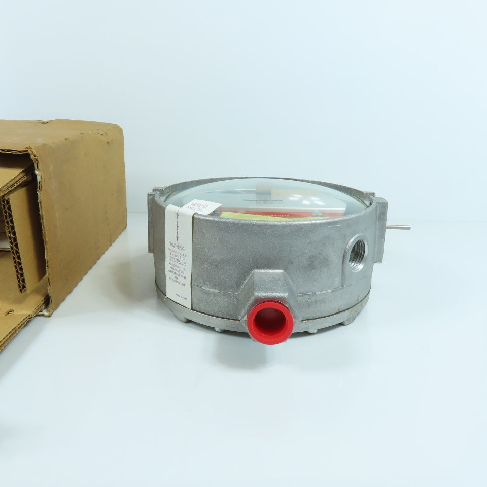 Honeywell C437D 1005 Gas Pressure Switch 5-25 In Of Water NEW