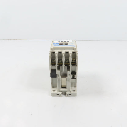 Cutler Hammer AE16BNS0 10A 600V 5HP Power Contactor 120V Coil