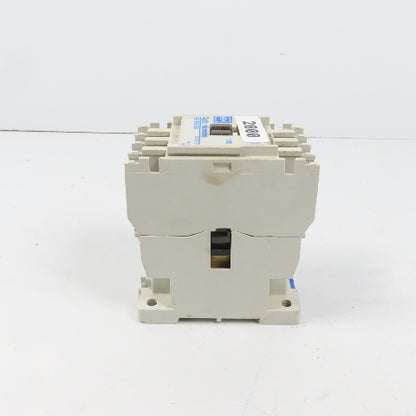 Cutler Hammer AE16BNS0 10A 600V 5HP Power Contactor 120V Coil