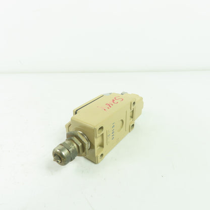 Relay And Control Corp. RCL-301 10A Oil Tight Limit Switch Roller Lever 300VAC