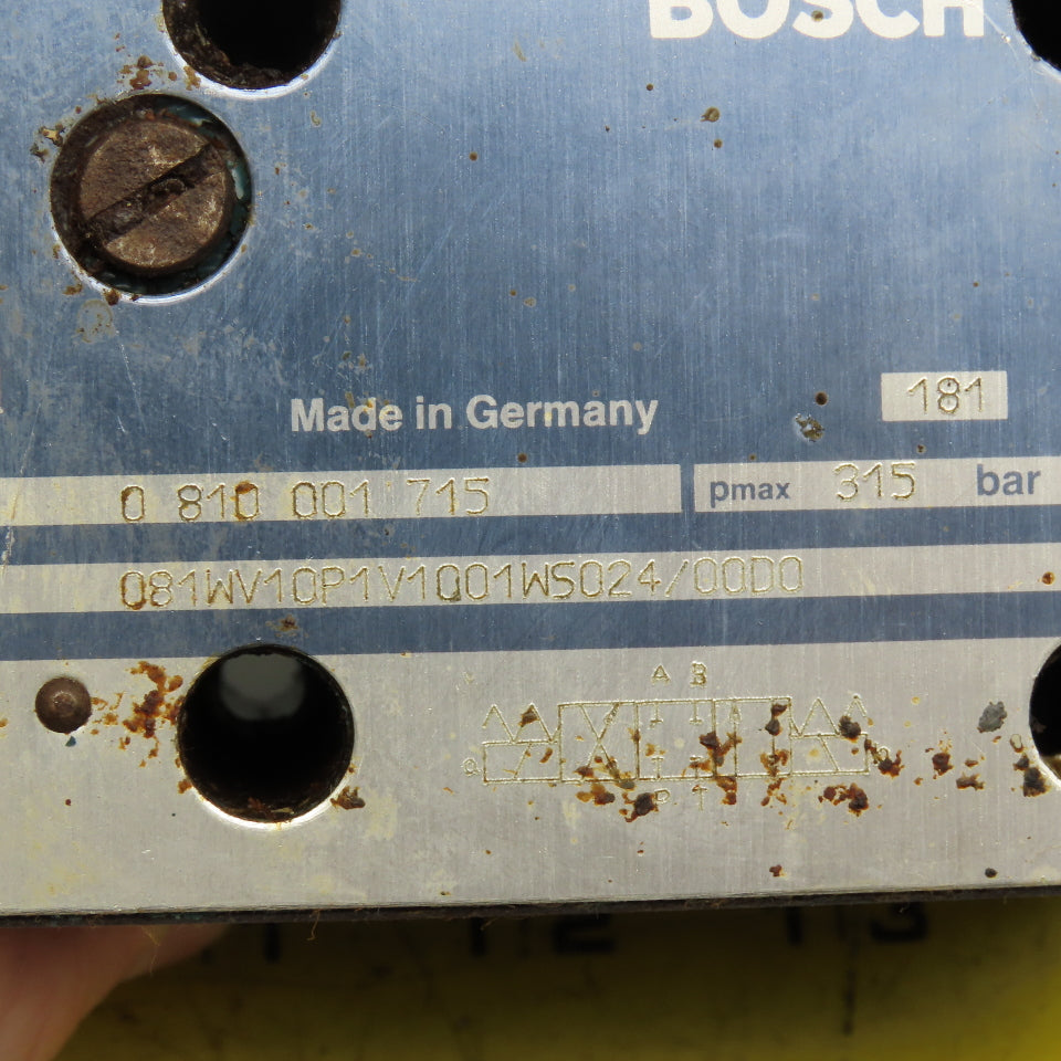 Bosch 0 810 001 715 5/3 Position Closed Center Directional Valve 24VDC