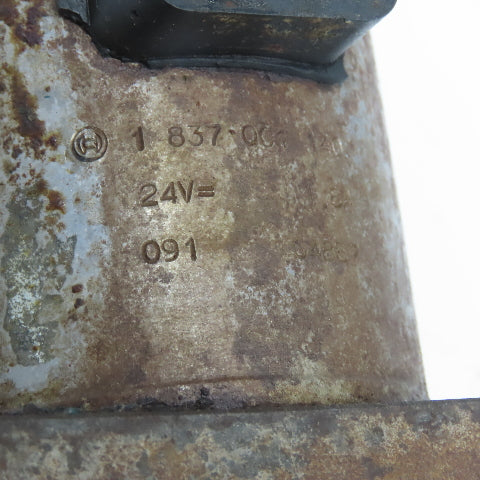 Bosch 0 810 001 715 5/3 Position Closed Center Directional Valve 24VDC
