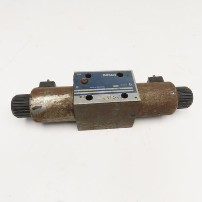 Bosch 0 810 001 715 5/3 Position Closed Center Directional Valve 24VDC