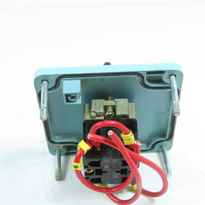 Telemecanique 3-Position Spring Return Selector Switch 380V W/ Enclosure