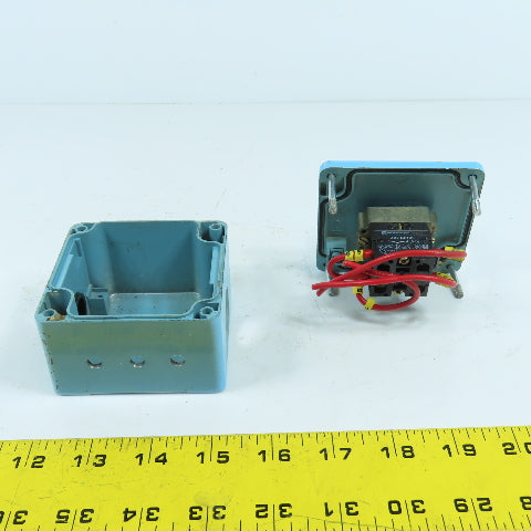 Telemecanique 3-Position Spring Return Selector Switch 380V W/ Enclosure