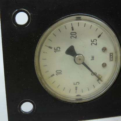 H. Lüdi + Co AG 398975 02 Oxygen Regulator W/ Gauge & Solenoid Burkert 136581H
