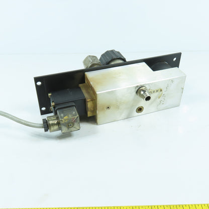 H. Lüdi + Co AG 398975 02 Oxygen Regulator W/ Gauge & Solenoid Burkert 136581H