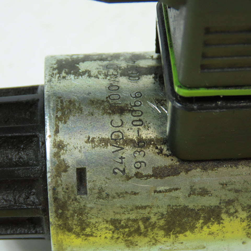 Denison 4D01 3101 0601 B1G0Q Single Solenoid Hydraulic Directional Valve 24VDC