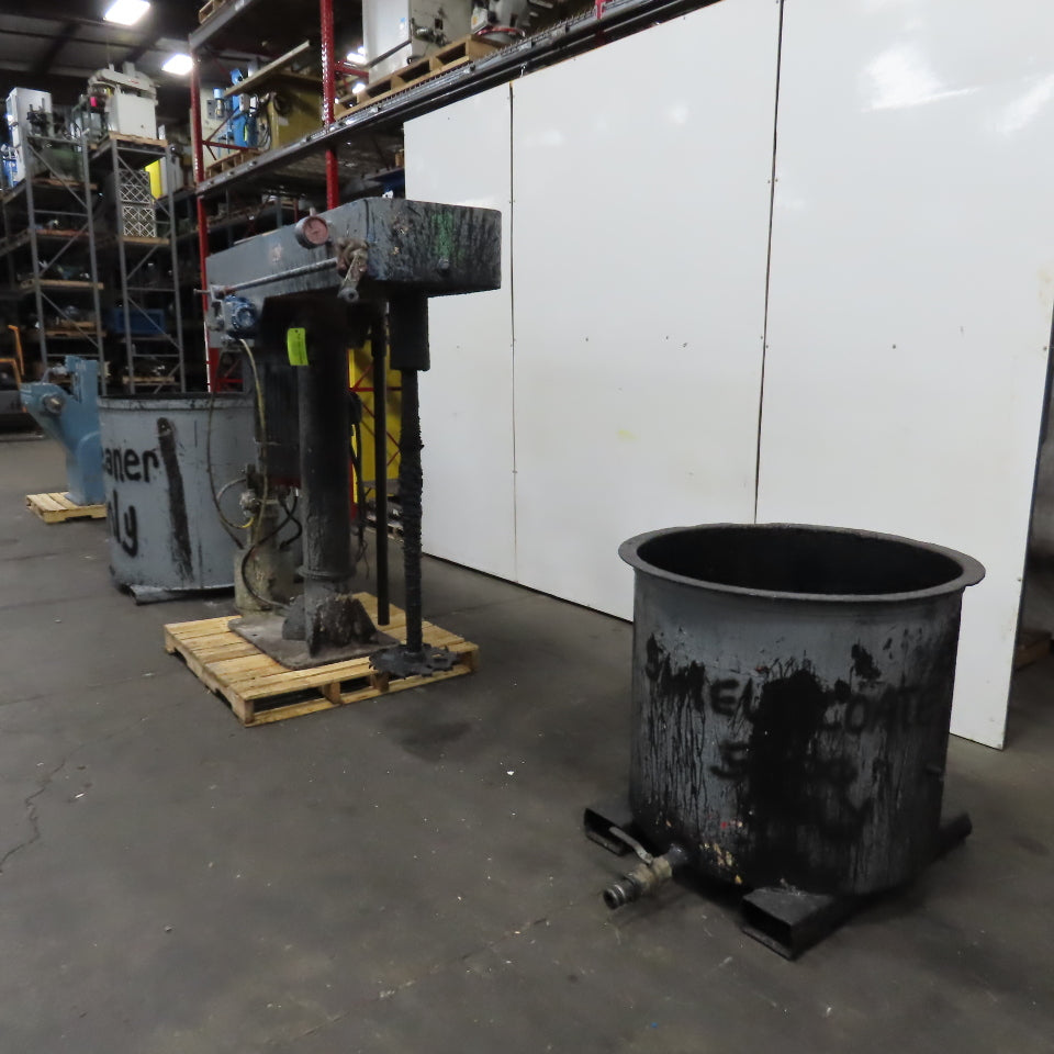 Schold Style Vertical Post Mounted Mixer Disperser W/ Hydraulic Lift & 2 Tubs
