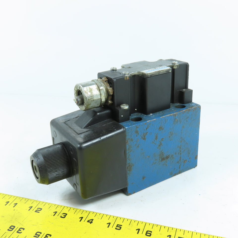 Mannesmann Rexroth 3WE10B40/CW110N9DA/V 120V Hydraulic Directional Valve