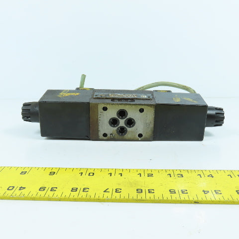 Parker D1VW4CJWF 59 Hydraulic Solenoid Directional Valve 24VDCC 3000PSI