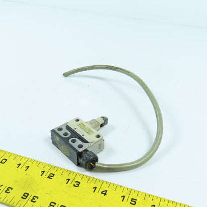 Omron D4E-1A20N 5A Roller Plunger Limit Switch 125/250VAC