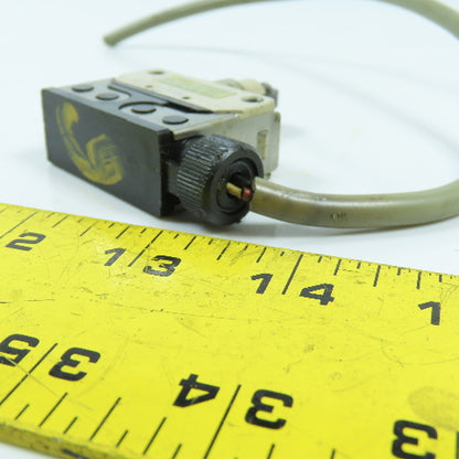 Omron D4E-1A20N 5A Roller Plunger Limit Switch 125/250VAC