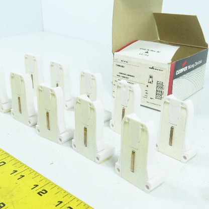Cooper Eaton 2509W-BOX Non-Shunted Lamp Holder 660W 600V Box Of 10
