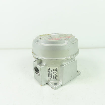 UE United Electric 9778 156 Pressure Switch 15A 480VAC 125PSI 850KPA