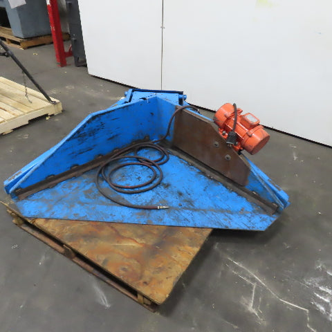 ChemQuest 25-6000 Floor Level Electric Vibrating 44" x 44" Tote Gaylord Tilter
