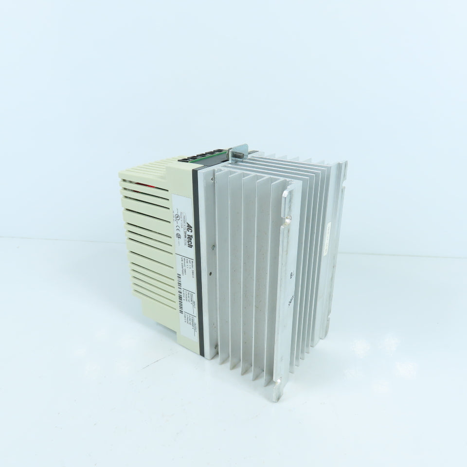 Lenze SM415 AC Tech SCM 1.5HP / 1.1kW Variable Speed Motor Drive 0-400/460V 3PH