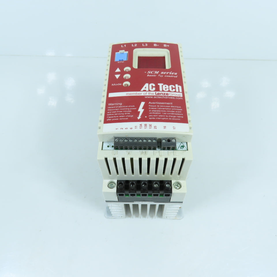 Lenze SM415 AC Tech SCM 1.5HP / 1.1kW Variable Speed Motor Drive 0-400/460V 3PH